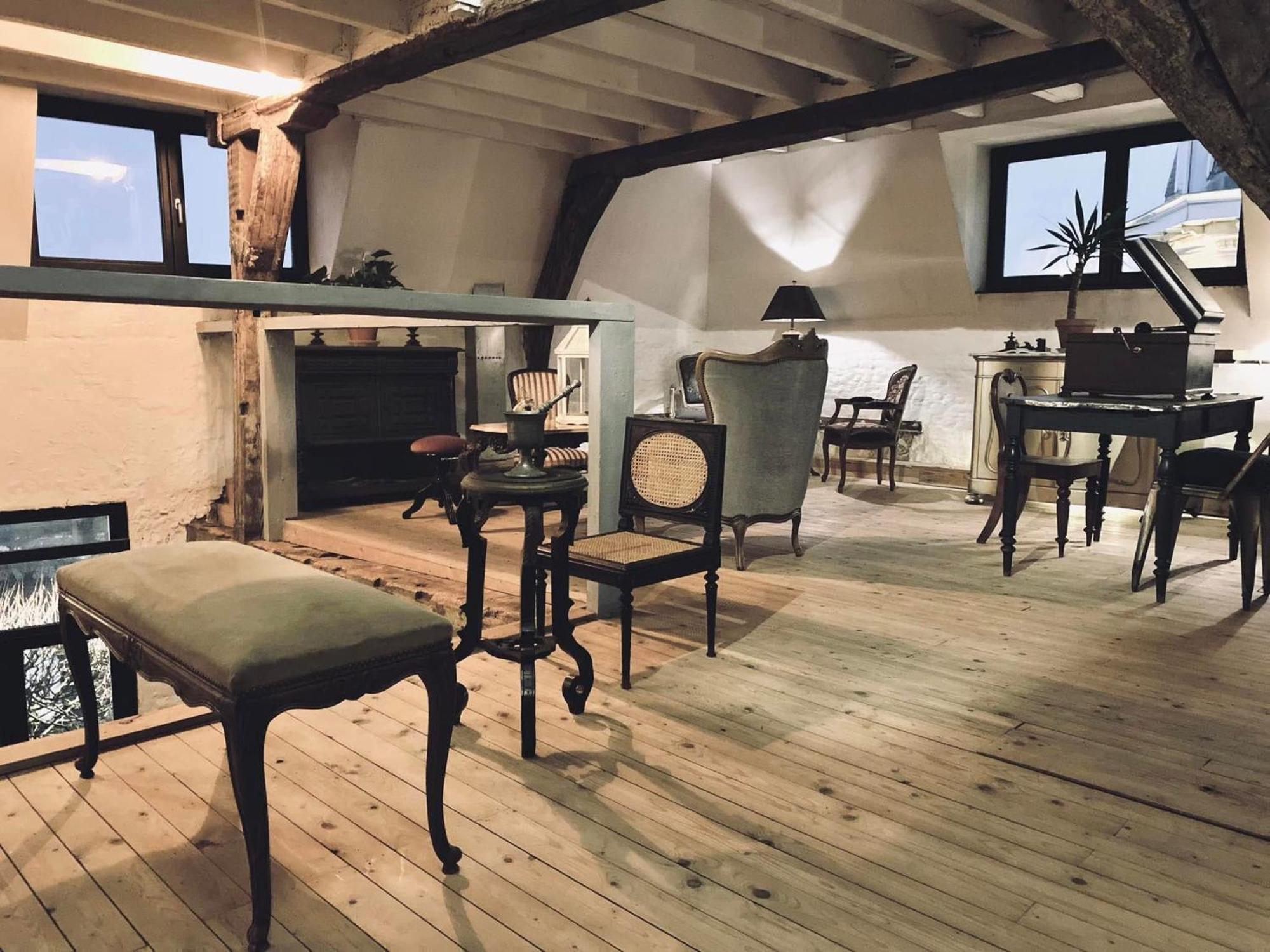 Mystic'S Lodge Antwerpen Bagian luar foto